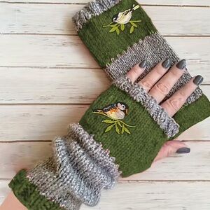 Long Fingerless Knitted Gloves Birds Green OS
